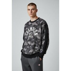 Champion Men's Camo Crewneck Sweatshirt Wolf Logo Pullover, Size L, NWT